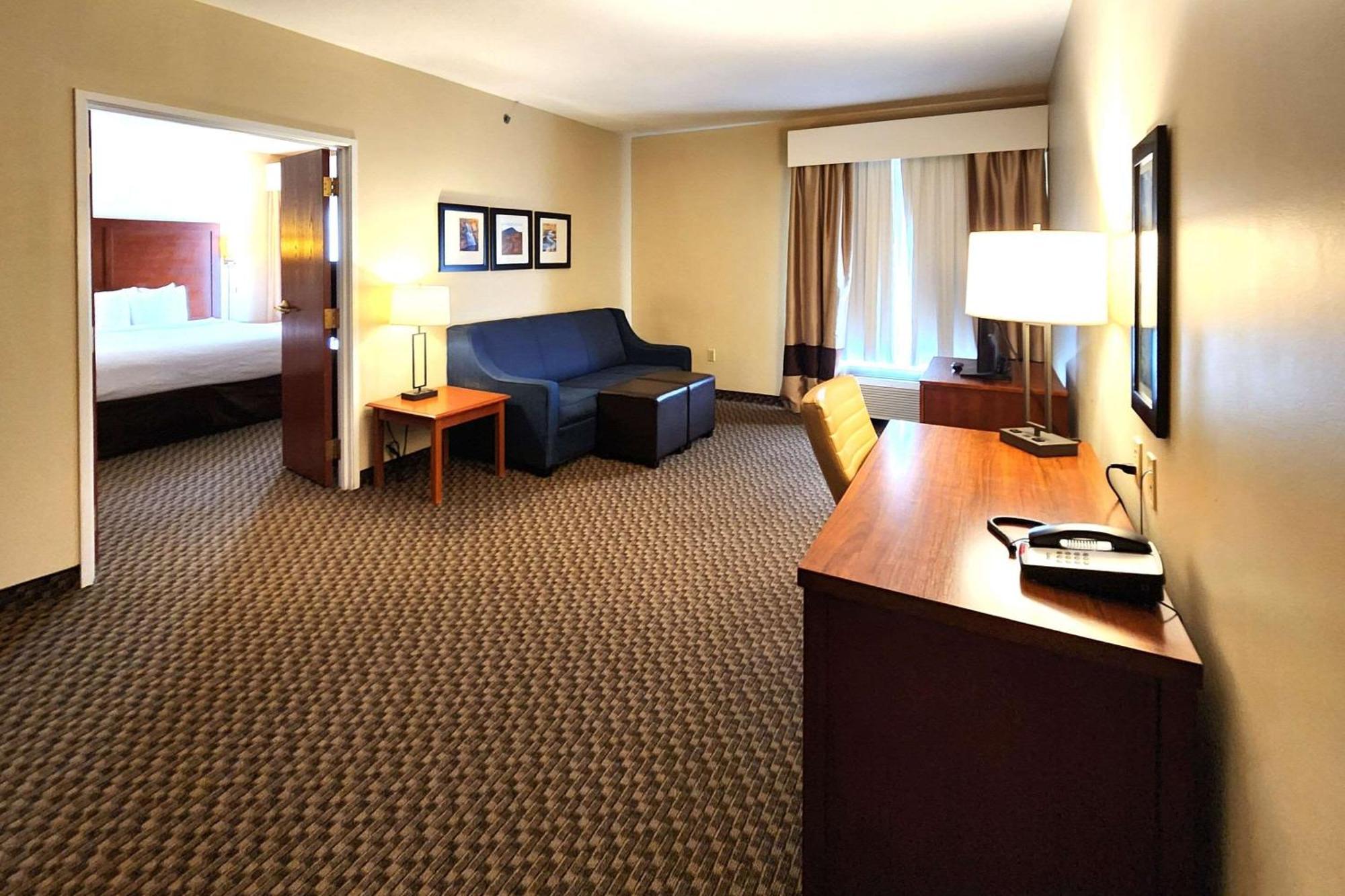 Comfort Inn & Suites Mount Pocono Exterior foto