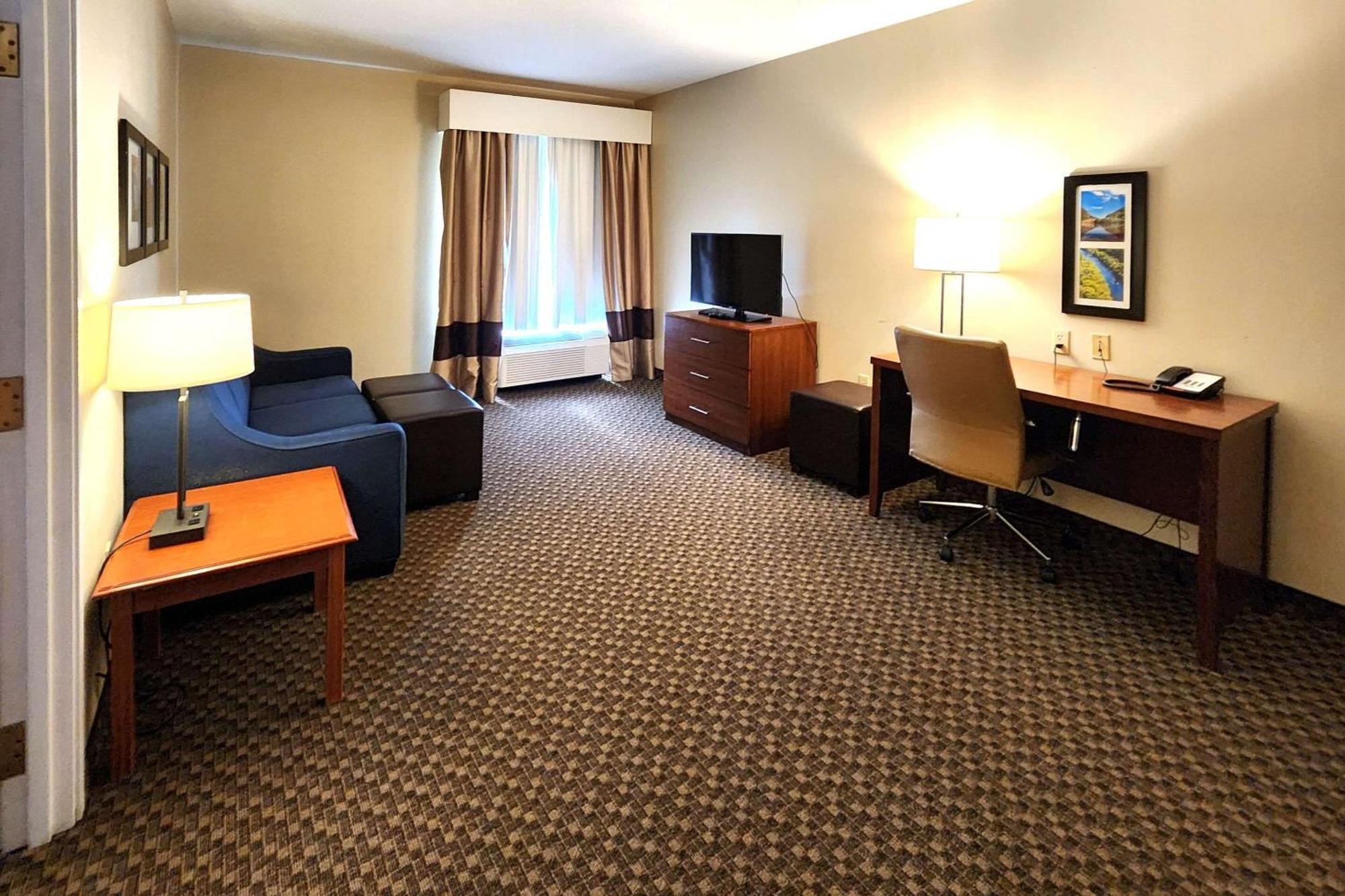 Comfort Inn & Suites Mount Pocono Exterior foto